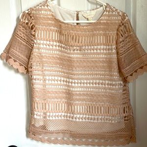 A diva short sleeve blouse